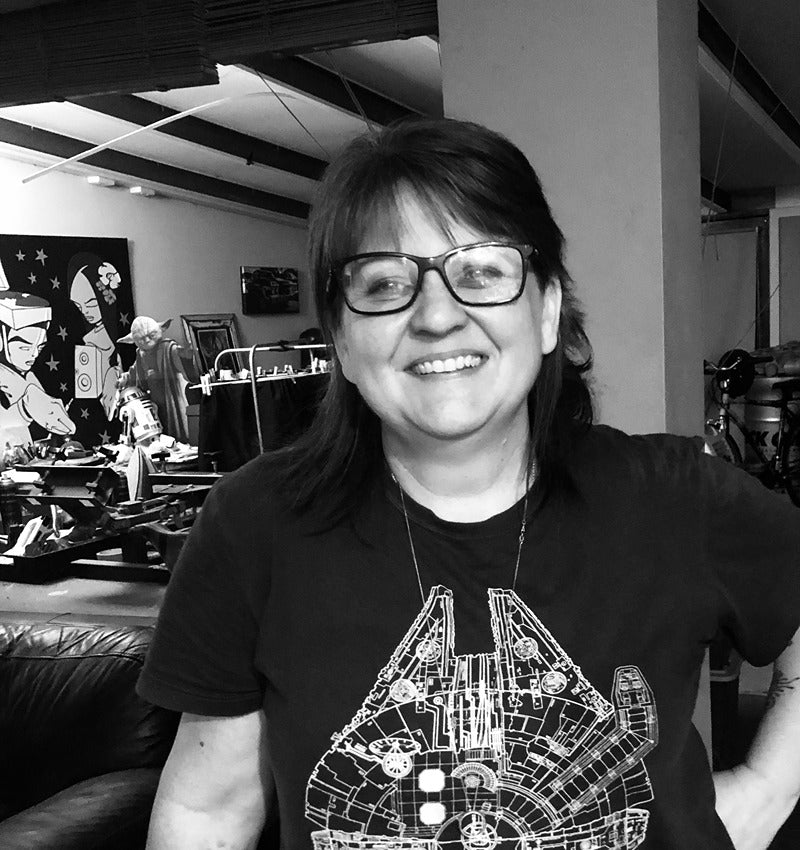 Artist Shelley Long profile – Black XPA artwork for Aether Brewing Brisbane Australia